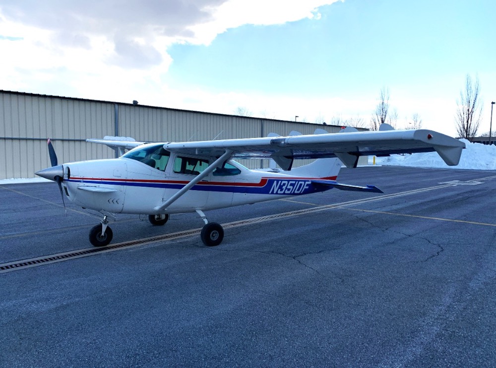 1966 Cessna C-182